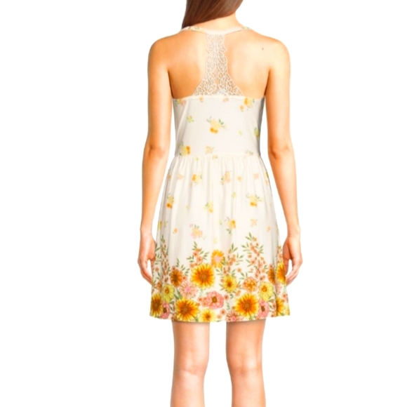 No Boundaries Junior's Sweetheart border Print Dress - Picture 4 of 4